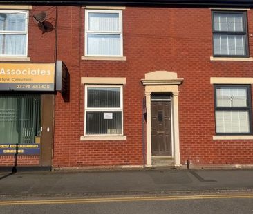 Whalley Range, Blackburn. Lancs. BB1 6EE - Photo 1