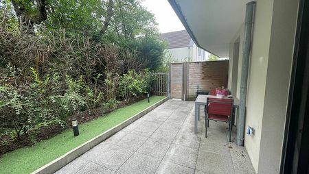 A LOUER - 2 PIECES MEUBLE AVEC TERRASSE ET JARDIN - REICHSTETT - Photo 5