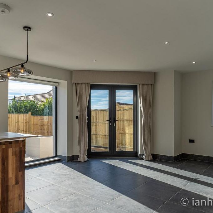 3 bedroom detached house to rent - Photo 1