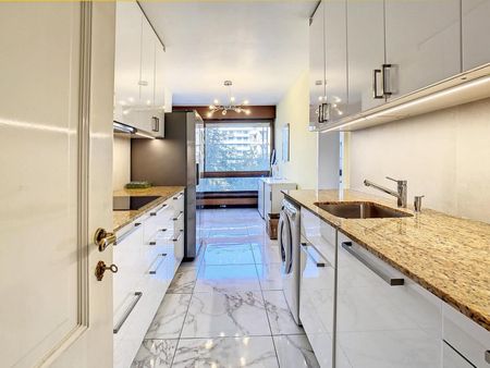 Beautiful furnished 3-room apartment on the 2nd floor - Photo 2