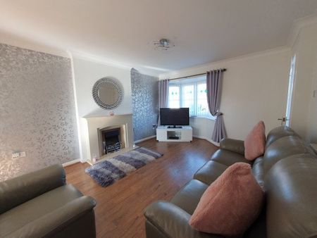 Bede Close, Kirkby, L33 4EN - Photo 5