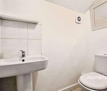 Mill Avenue, Uxbridge, UB8 - Photo 1