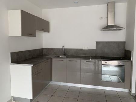 Location Appartement 2 pièces 67m² SARREGUEMINES 57200 - Photo 3
