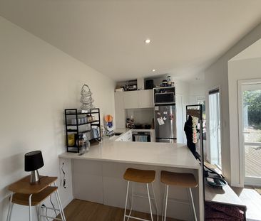 59 Winston Street, Crofton Downs - Photo 6