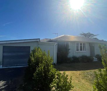 Rural Three Bedroom House - Photo 4