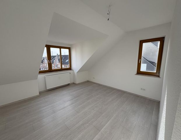 Nur mit WBS! Schöne 2-Zimmer-Wohnung mit Balkon, Laminatboden - Foto 1