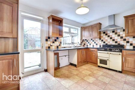 2 bedroom terraced house to rent - Photo 3