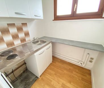 Location Appartement 2 pièces 28m² ORLEANS 45000 - Photo 2