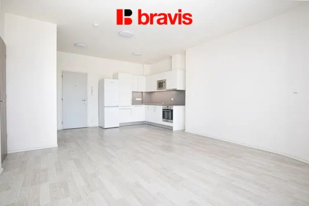 Podnájem bytu 2+kk, Brno - Trnitá, ul. Přízova, výborná občanská vybavenost, výtah - Photo 1