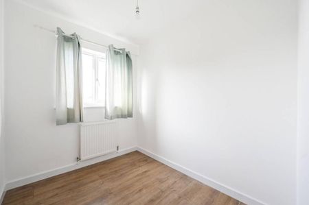 5 bedroom detached house to rent - Photo 4