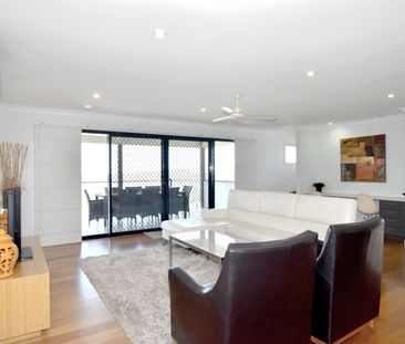 RISE AND SHINE IN SOUTH GLADSTONE - MODERN LIVING WITH BREATHTAKING... - Photo 2