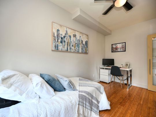 For Lease - 459 Kerr Street Unit# 302, Oakville, Ontario - Photo 1