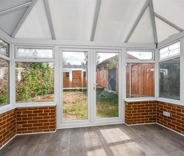 3 bedroom terraced house to rent - Photo 5