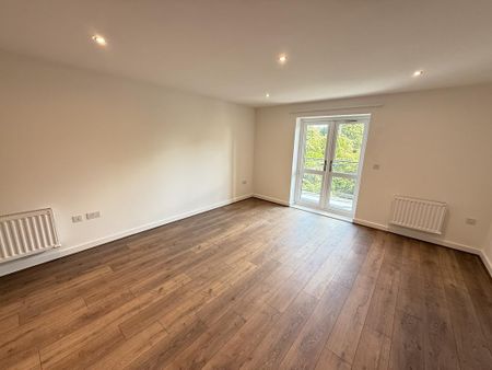 2 bedroom apartment to rent - Photo 2