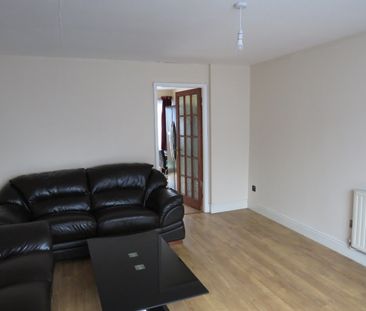 Bowood Crescent, Birmingham, B31 - Photo 2