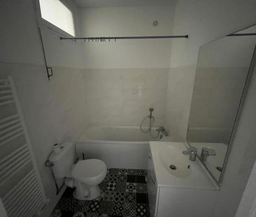 Location Appartement 1 pièce 30m² LA ROCHELLE 17000 - Photo 3
