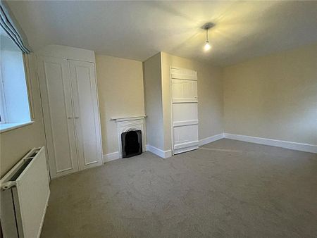 4 bedroom detached house to rent - Photo 4