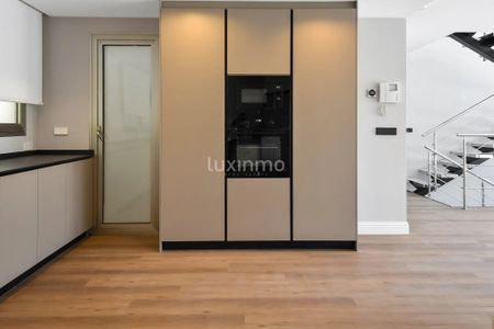 Newly refurbished luxury villa for rent with panoramic views towards Altea Hills - Photo 4