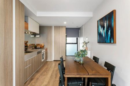 Light-Filled Luxury in the Iconic 'Saint' Development - Photo 4