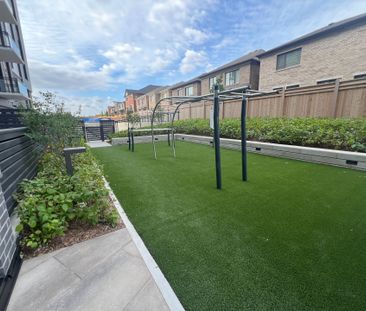 For Lease - 3088 William Cutmore Boulevard Unit# 618, Oakville, Ont... - Photo 4