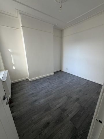 5 bedroom terraced house to rent - Photo 4