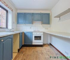 2 BEDROOM House - Mid Terrace - Photo 5