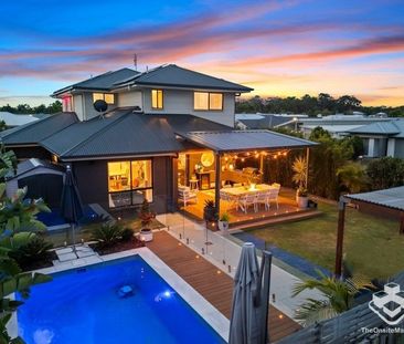 Luxury Family Home- Apply Now!! - Photo 2