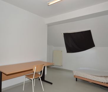 Budgetvriendelijke studentenkamer op toplocatie te hartje Geel. - Photo 1