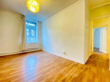 3 bedroom apartment to rent - Photo 5