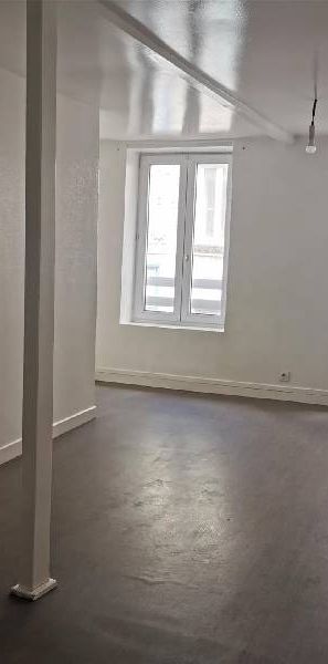 Location Appartement 1 pièce 29m² CHERBOURG-EN-COTENTIN 50100 - Photo 1
