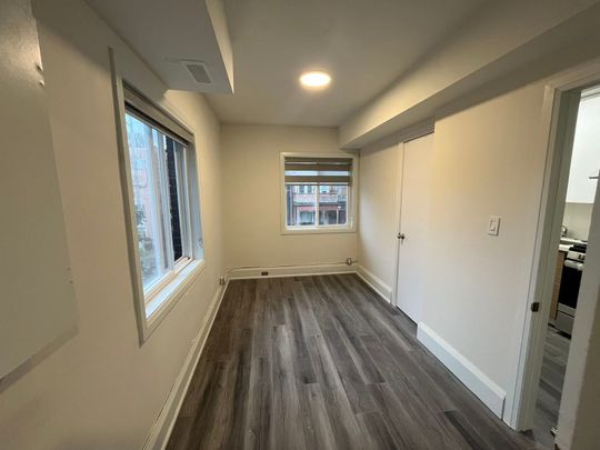 For Lease - 5 Sorauren Avenue Unit# 5, Toronto, Ontario - Photo 1
