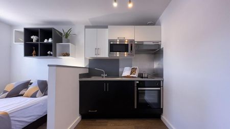 Studio to rent - Photo 2