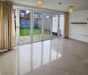 Leicester Square, Crossgates, Leeds, LS15 - Photo 2