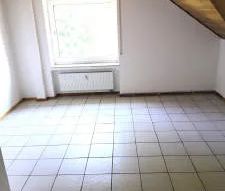 Top geschnittene und tageslichthelle 3-Zimmer-Wohnung mit Balkon - Photo 1