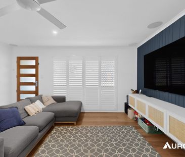 MODERN FAMILY LIVING IN A QUIET CUL-DE-SAC - SPACIOUS & STYLISH - Photo 1