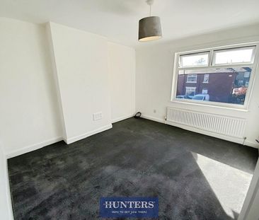 3 bedroom House To Let Total Size: 1045 SQ FT - Photo 4