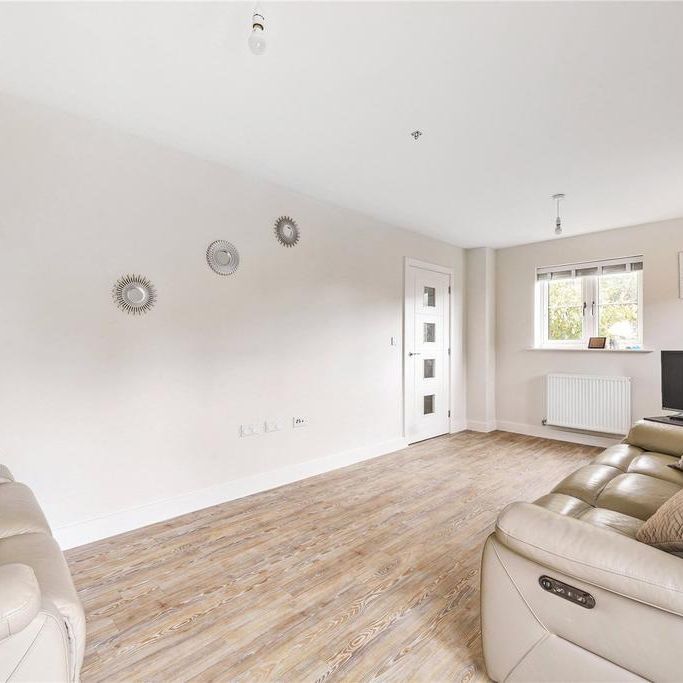 3 bedroom detached house to rent - Photo 1