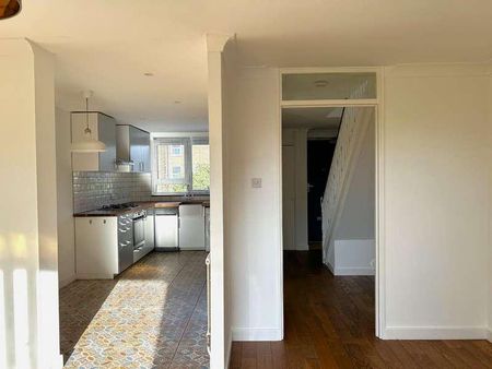 Coleby Path, Camberwell, London, SE5 - Photo 4