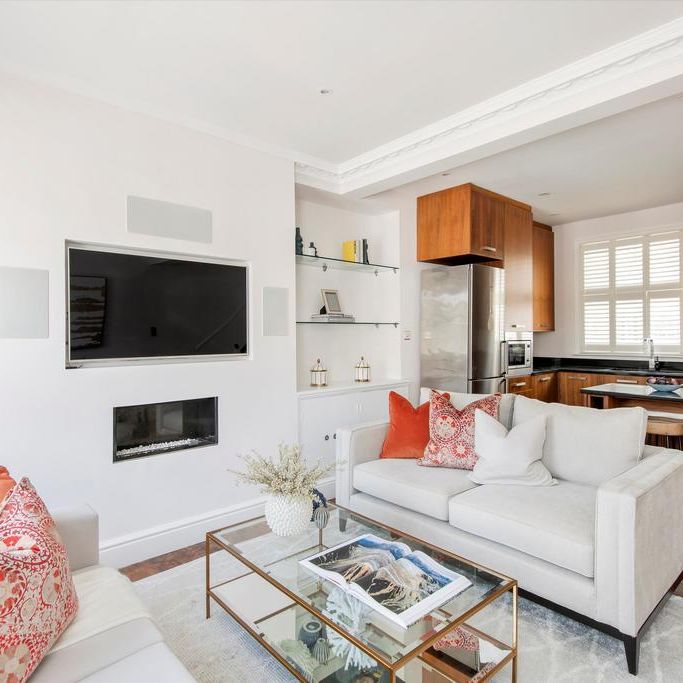 3 bedroom flat to rent - Photo 1