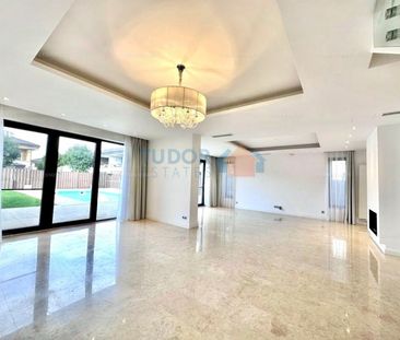 Compound villa - Photo 2