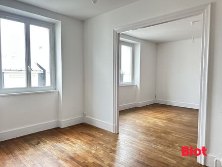 Location Appartement 2 pièces 87m² LORIENT 56100 - Photo 2
