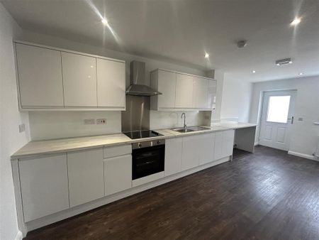 2 bedroom terraced house to rent - Photo 3