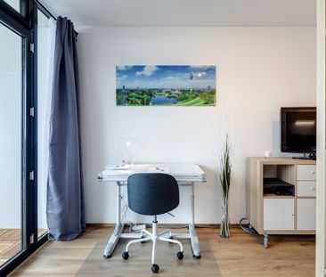 Near BMW: Temporary living in 1-room apartment in Schwabing - Foto 1