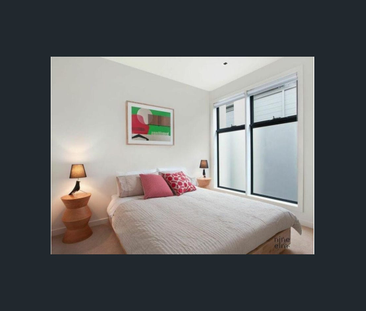 Contemporary Townhouse Living with Park Views in Melbourne’s Inner ... - Photo 6