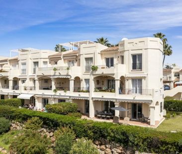 Luxury Apartment for rent in Marbella, Andalusia - Photo 1