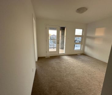 For Lease - 222 Pilkington Street, Thorold, Ontario - Photo 3