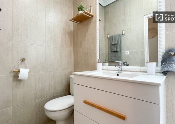 madrid, Community of Madrid 28015