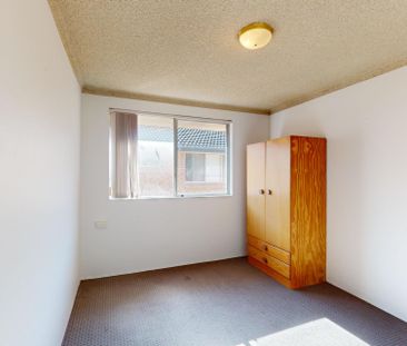 2/134 Union Street, The Junction NSW 2291 - Photo 4