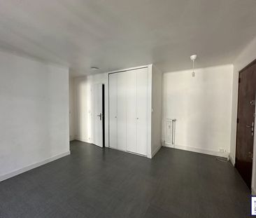 Location Appartement 2 pièces 48m² - Photo 6