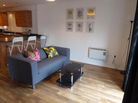 4 bedroom apartment to rent - Photo 2